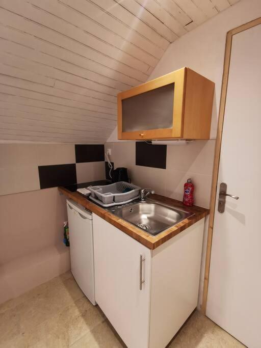 Apartmán Le Rez De Jardin Honfleur Exteriér fotografie